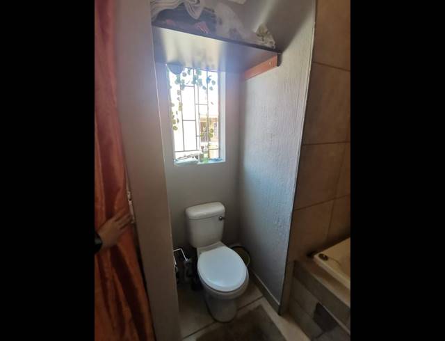1 BEDROOM PROPERTY TO RENT IN DIE BULT